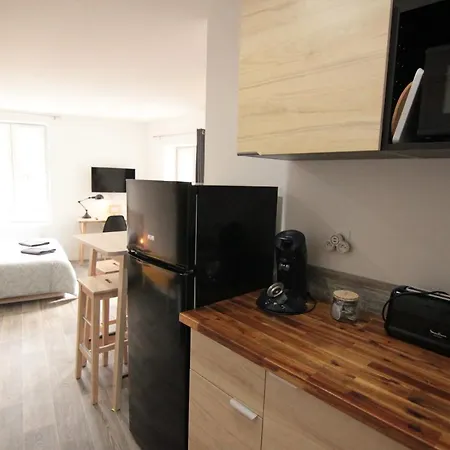 Apartment Jolis Au Coeur De Ferrand - Proche Jaude - Wifi Et Netflix *