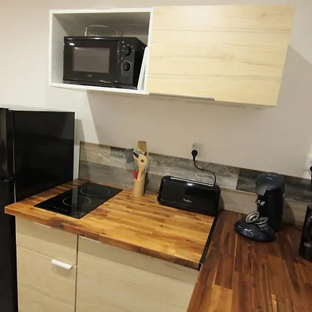 Jolis Au Coeur De Ferrand - Proche Jaude - Wifi Et Netflix Appartement *