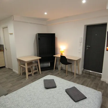 Appartement Jolis Au Coeur De Ferrand - Proche Jaude - Wifi Et Netflix *