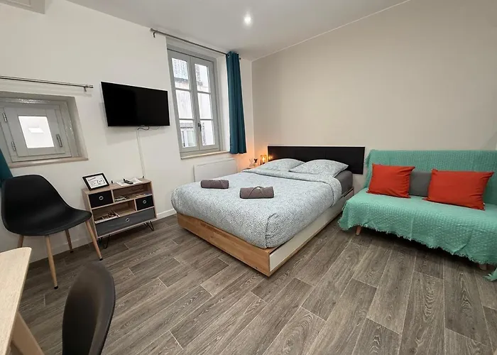 L'endormi - Hypercentre - 10min De Jaude A Pied דירה